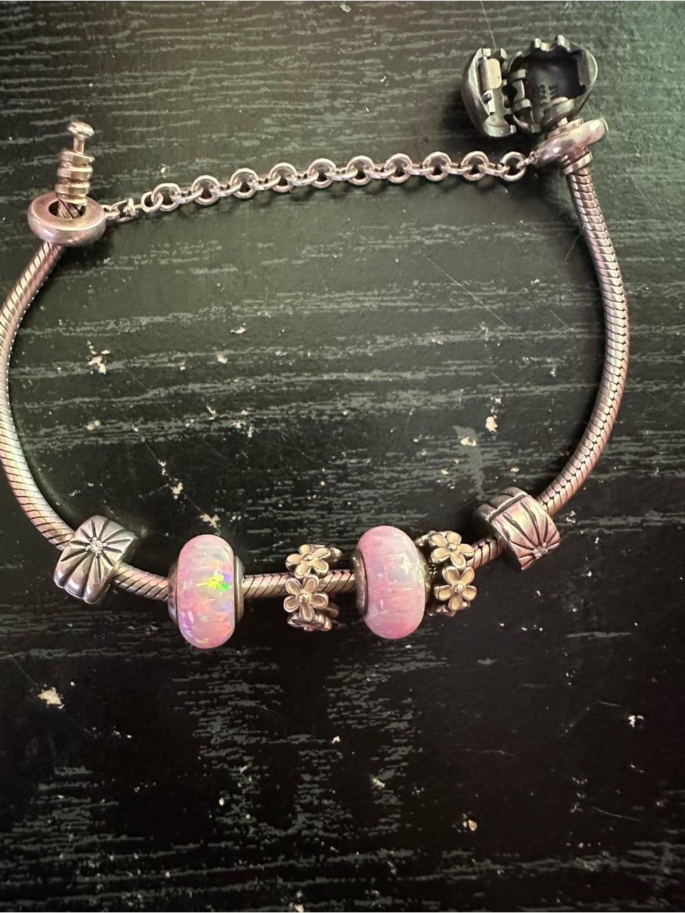 Pandora Moments Heart & Snake Chain Bracelet Charm Bracelet - Picture 2 of 10